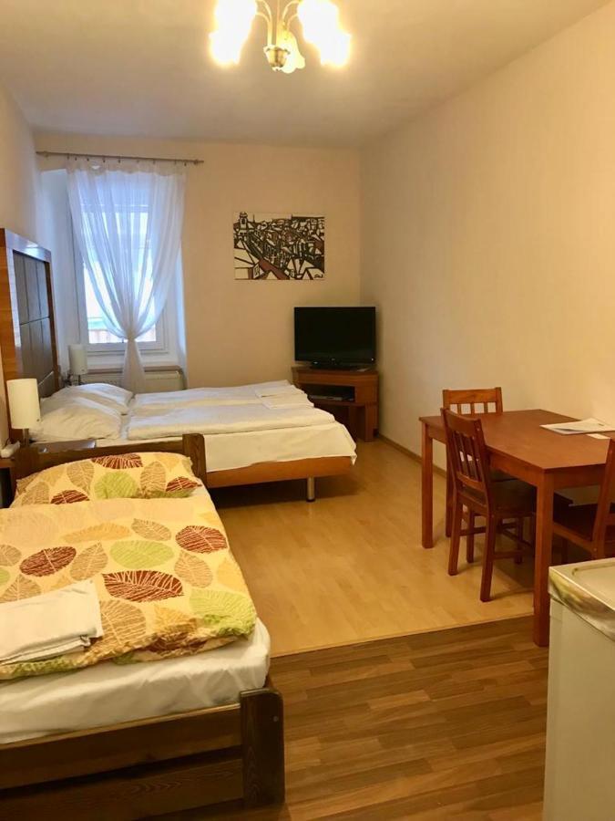 Penzion Mlynicky Dvur Cervena Voda Exterior photo